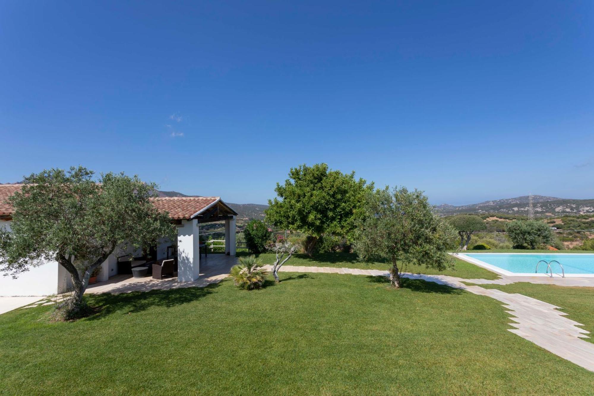 Villa Alba Esclusiva Villa Con Piscina A Sfioro E Vista Mozzafiato Sul Mare Cugnana Eksteriør bilde