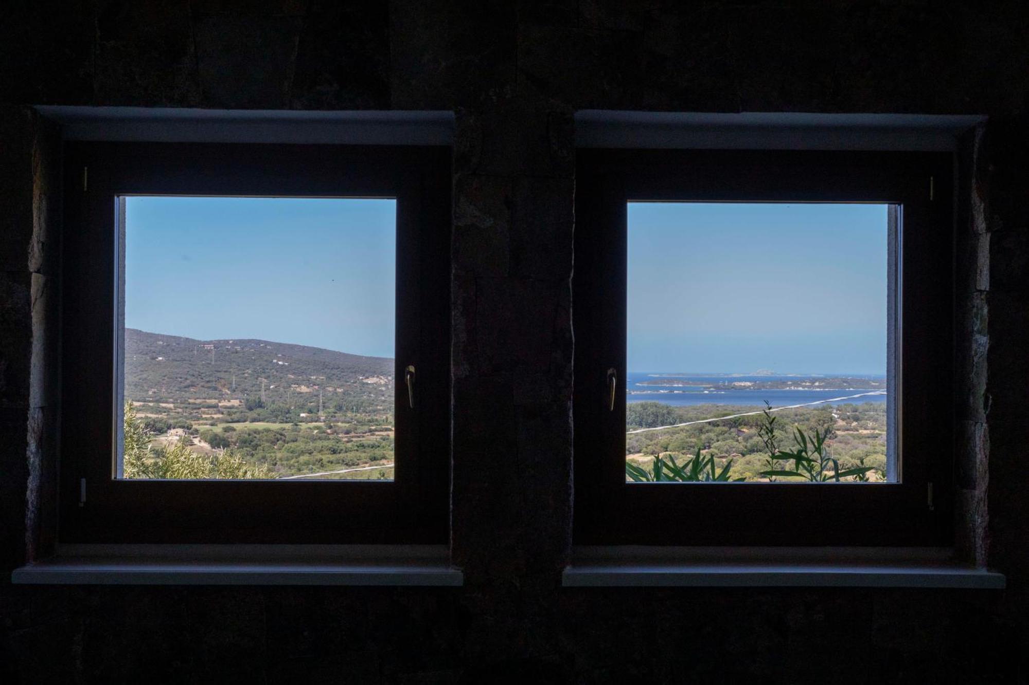 Villa Alba Esclusiva Villa Con Piscina A Sfioro E Vista Mozzafiato Sul Mare Cugnana Eksteriør bilde